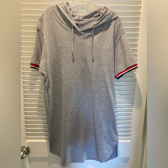 On Fire Dresses & Skirts - HOODED T-SHIRT DRESS GRAY HEATHER SHORT SLEEVES RED/WHITE/BLUE BAND SLEEVE SZ 2X
